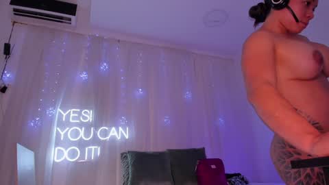 Snapshot of carolina_gaita chatting on February 6, 5:51 pm carolina_gaita online show from February 6, 5:51 pm