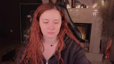 Snapshot of carolina_winter chatting on November 8, 12:27 pm Mira online show from November 8, 12:27 pm