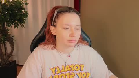 Snapshot of carolina_winter chatting on November 16, 1:06 pm Mira online show from November 16, 1:06 pm