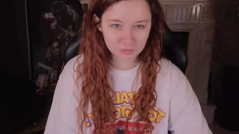 Snapshot of carolina_winter chatting on November 21, 12:26 pm Mira online show from November 21, 12:26 pm