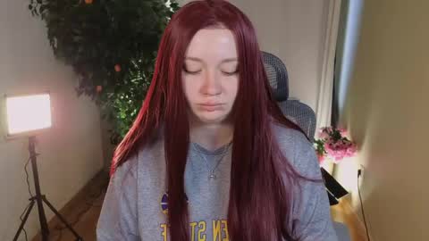 Snapshot of carolina_winter chatting on June 9, 6:36 am Mira online show from June 9, 6:36 am