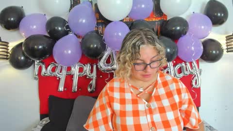 Carolina online show from October 1, 3:07 pm