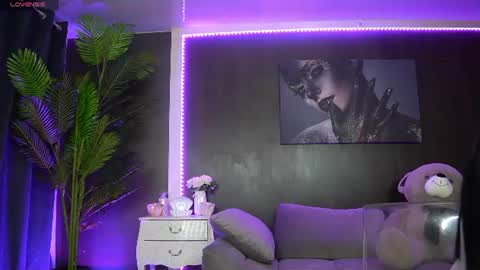 Mellany online show from July 23, 6:00 am