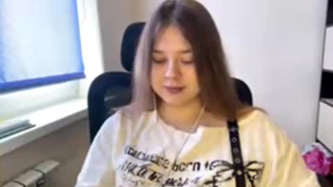 carolindueno online show from March 17, 7:55 am