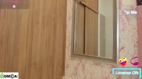 Snapshot of caroline_daring chatting on December 17, 12:55 pm caroline daring online show from December 17, 12:55 pm