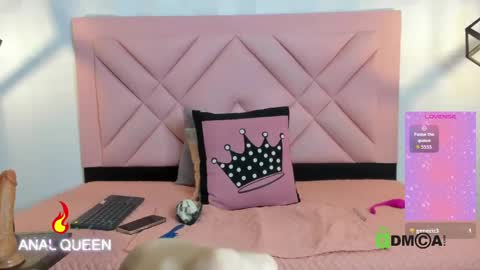caroline daring online show from April 27, 11:41 am