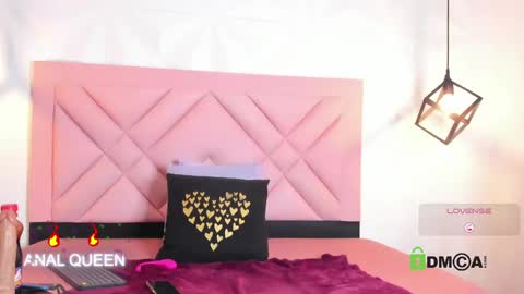 caroline daring online show from May 2, 1:05 pm