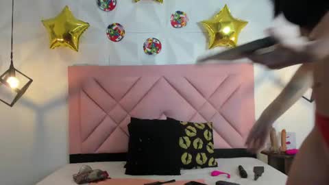 caroline daring online show from June 28, 12:44 pm