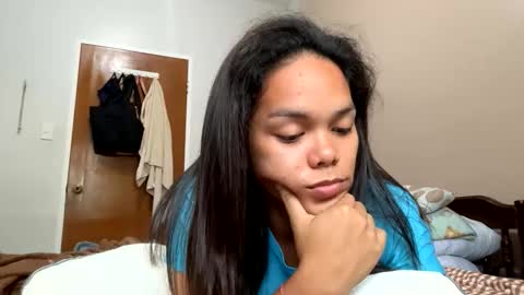 caroline_east online show from February 20, 6:48 am