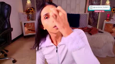 caroline_foster1 online show from March 13, 12:12 pm