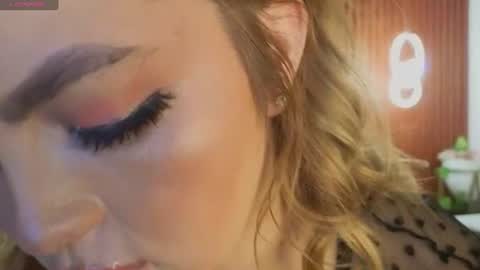 Caro online show from June 15, 7:38 pm