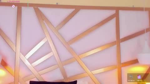 Caroline online show from March 7, 2:03 pm