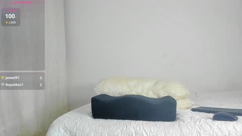 Snapshot of caroline_tovar_ chatting on December 11, 12:44 am Caroline Tovar Lovense is active my orgasms in your hands Give me more pleasure and make me cum online show from December 11, 12:44 am