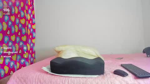 Snapshot of caroline_tovar_ chatting on January 15, 10:35 pm Caroline Tovar Lovense is active my orgasms in your hands Give me more pleasure and make me cum online show from January 15, 10:35 pm
