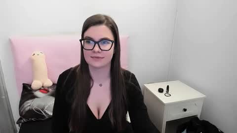 Snapshot of carolineamore chatting on March 11, 5:19 pm CarolineAmore online show from March 11, 5:19 pm