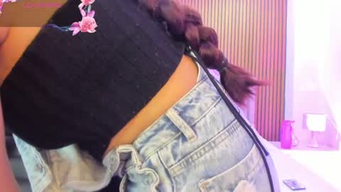 Caroline online show from April 28, 12:32 pm
