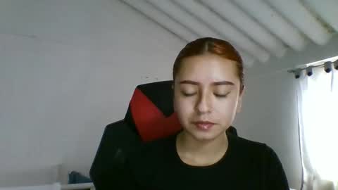 carolinnapinkman online show from May 5, 8:39 pm