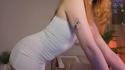 Snapshot of carolinnk chatting on November 8, 2:06 pm Caro online show from November 8, 2:06 pm