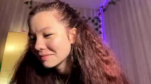 Snapshot of carolynexford chatting on June 9, 12:39 pm Emma online show from June 9, 12:39 pm