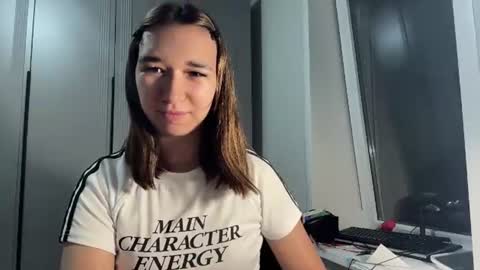 Snapshot of caroylncastellaw chatting on July 26, 5:53 pm Sara online show from July 26, 5:53 pm
