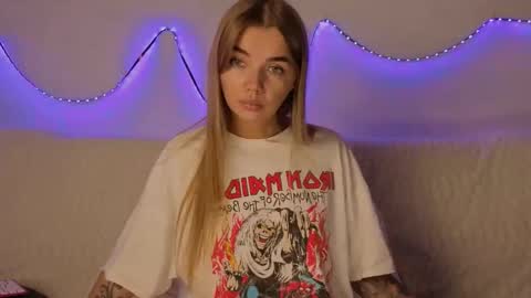 carriebradshawww online show from September 26, 3:05 pm