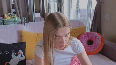 carriebradshawww online show from April 29, 5:00 am