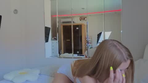carriebradshawww online show from June 30, 11:33 am