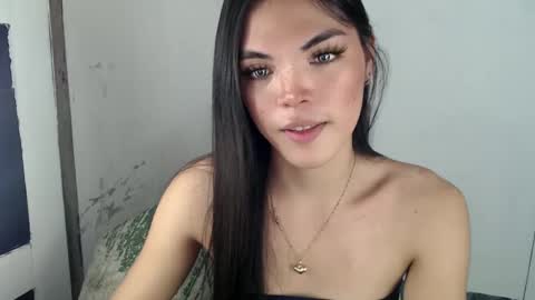 Snapshot of carsongrays chatting on January 19, 2:36 am Carson online show from January 19, 2:36 am