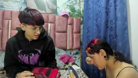 cartyxx online show from May 11, 12:33 pm