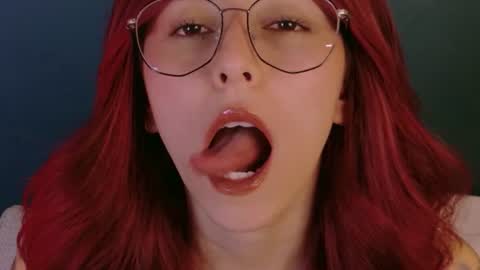 Casandra  online show from June 27, 2:49 am
