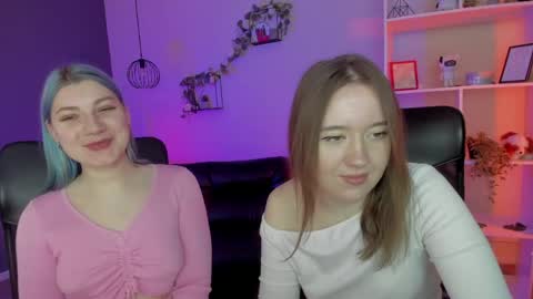 casey_meow_ online show from April 28, 9:14 am
