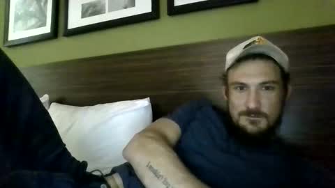 Snapshot of caseyjmcd22 chatting on November 10, 1:43 pm okiedadd online show from November 10, 1:43 pm