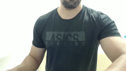 cashmastermuscle77 online show from December 16, 11:37 am