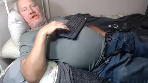 Snapshot of casinocam chatting on May 11, 5:54 pm CasinoCam online show from May 11, 5:54 pm