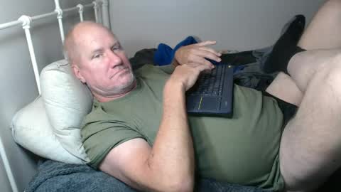 Snapshot of casinocam chatting on May 16, 2:19 am CasinoCam online show from May 16, 2:19 am