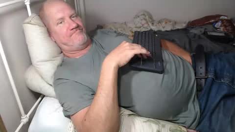 Snapshot of casinocam chatting on May 16, 7:01 pm CasinoCam online show from May 16, 7:01 pm