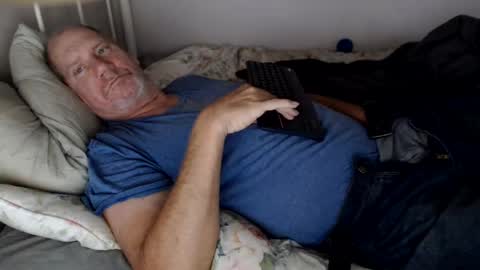 Snapshot of casinocam chatting on June 6, 11:59 am CasinoCam online show from June 6, 11:59 am