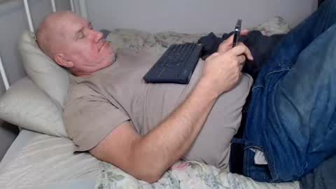 Snapshot of casinocam chatting on June 15, 9:39 pm CasinoCam online show from June 15, 9:39 pm