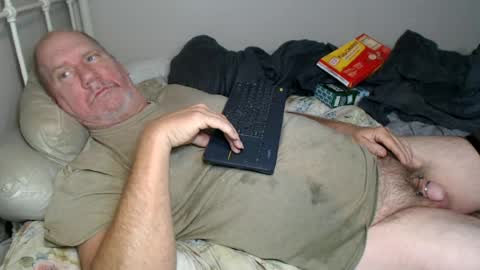 Snapshot of casinocam chatting on June 24, 6:18 pm CasinoCam online show from June 24, 6:18 pm