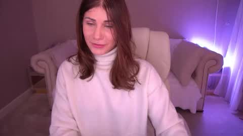 Snapshot of cassandragood chatting on November 15, 7:05 am Lena online show from November 15, 7:05 am