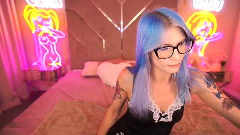 Snapshot of cassandrastars chatting on October 21, 10:43 pm Cassandra online show from October 21, 10:43 pm