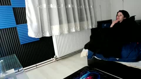 Snapshot of cassandry92 chatting on January 5, 4:27 pm Casandry online show from January 5, 4:27 pm