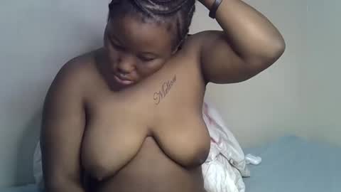 Snapshot of casseymarvel254 chatting on May 20, 7:36 am casseymarvel254 online show from May 20, 7:36 am