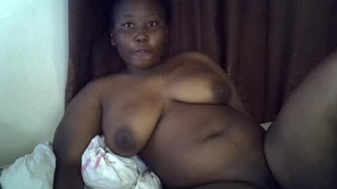 Snapshot of casseymarvel254 chatting on July 5, 12:01 pm casseymarvel254 online show from July 5, 12:01 pm