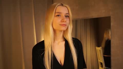 Snapshot of cassie130505 chatting on February 15, 3:50 pm Cassie online show from February 15, 3:50 pm