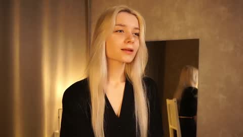 Snapshot of cassie130505 chatting on February 22, 2:41 pm Cassie online show from February 22, 2:41 pm