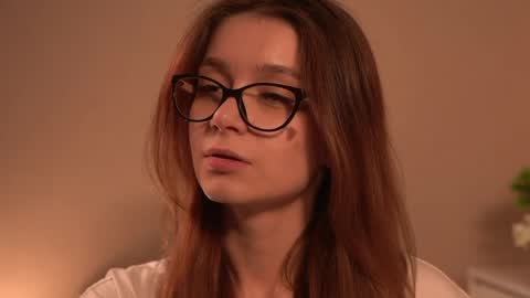 Cassie online show from April 29, 5:30 pm