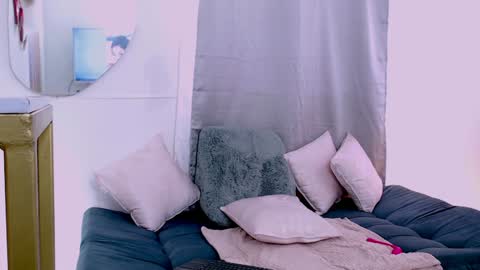 Snapshot of cassie_klein11 chatting on December 30, 5:23 pm Susana independent model online show from December 30, 5:23 pm