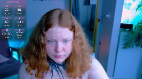 Snapshot of cassie_xkiss chatting on May 4, 8:27 pm Cassie online show from May 4, 8:27 pm