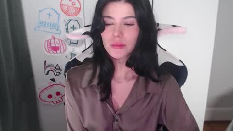 cassiealvarez online show from October 16, 2:34 am